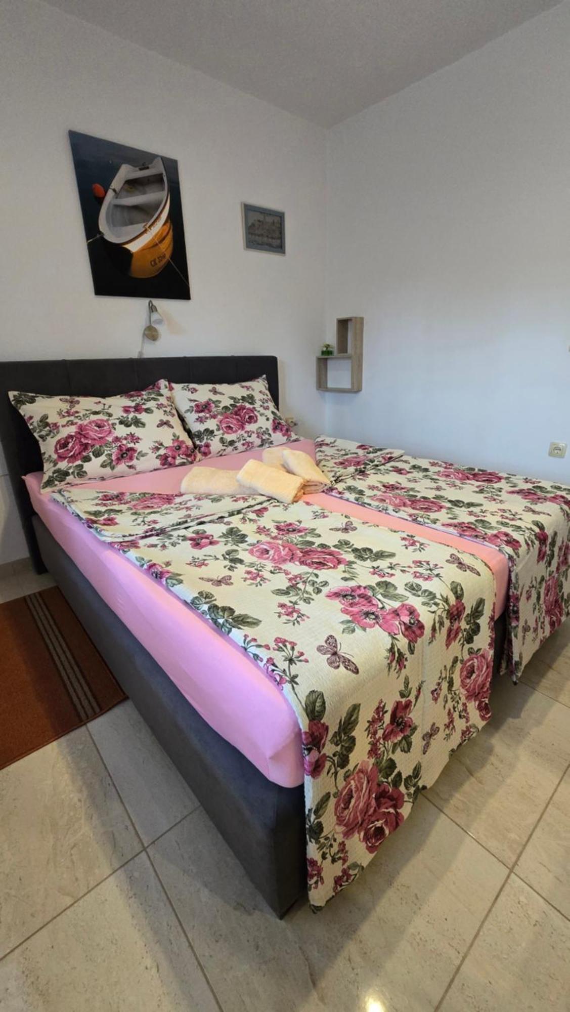 Apartmani Plavsic โนวีวีโนดอลสกี ภายนอก รูปภาพ