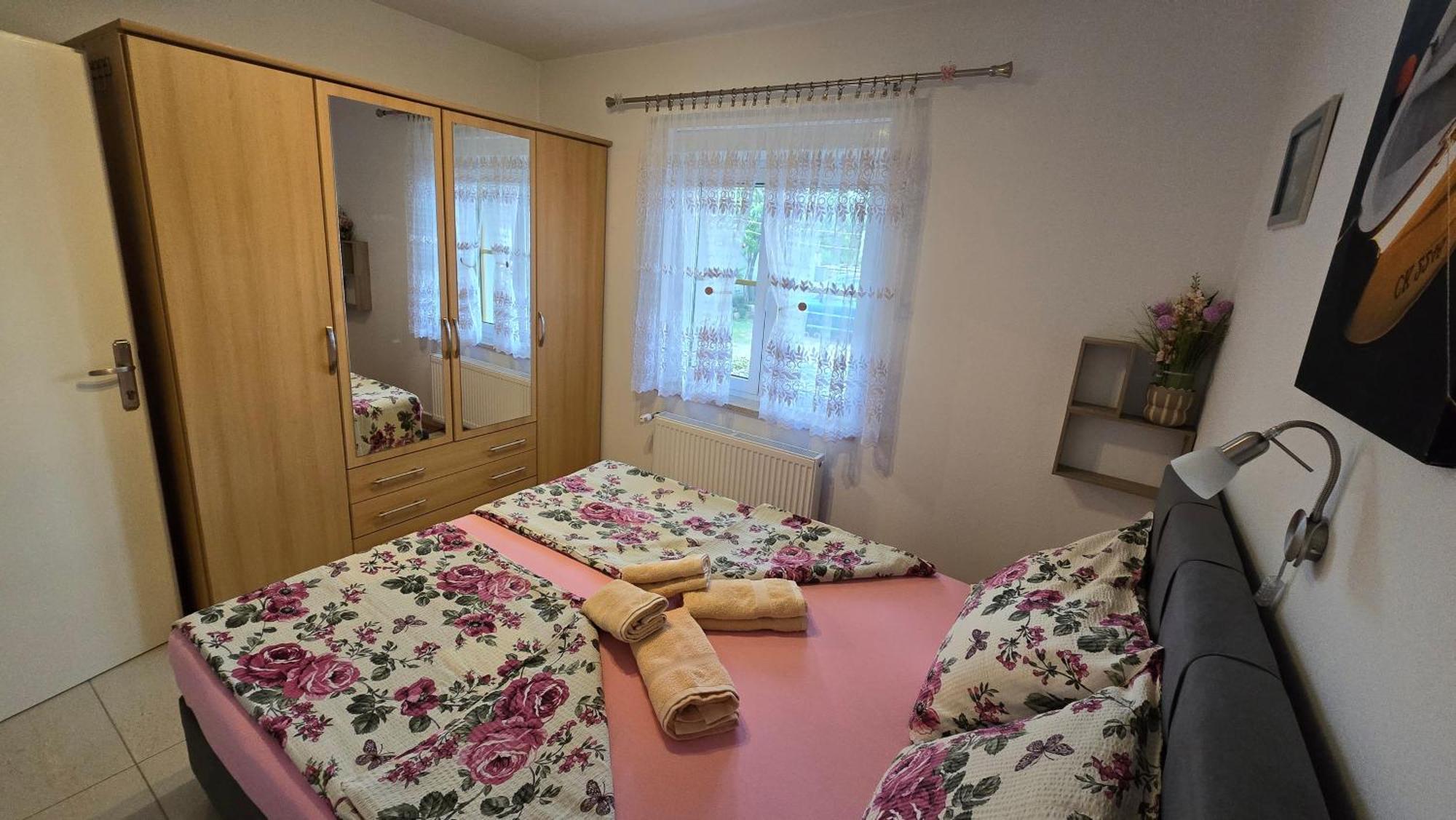 Apartmani Plavsic โนวีวีโนดอลสกี ภายนอก รูปภาพ